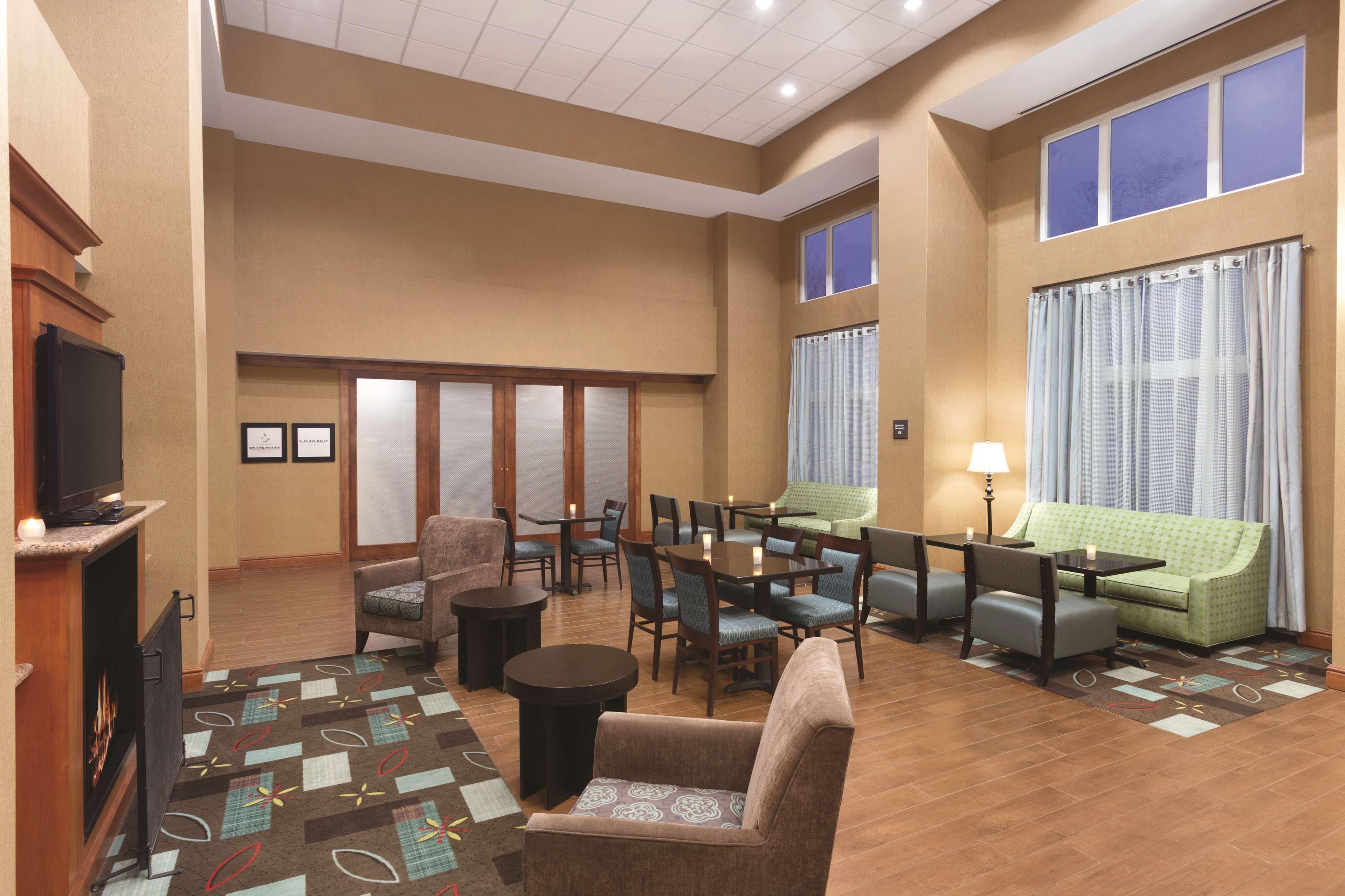 Hampton Inn & Suites Greenfield Kültér fotó