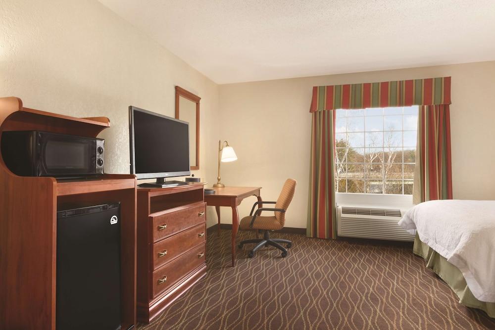 Hampton Inn & Suites Greenfield Kültér fotó